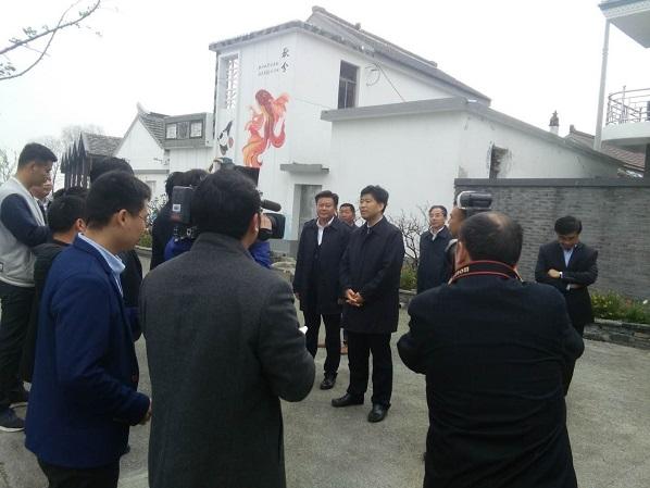 泰州市委領導、興化市委領導等到梁緣建科項目現場檢查指導工作